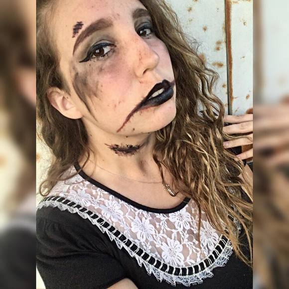 Meet your Posher, Cassie - Picture 1 of 1